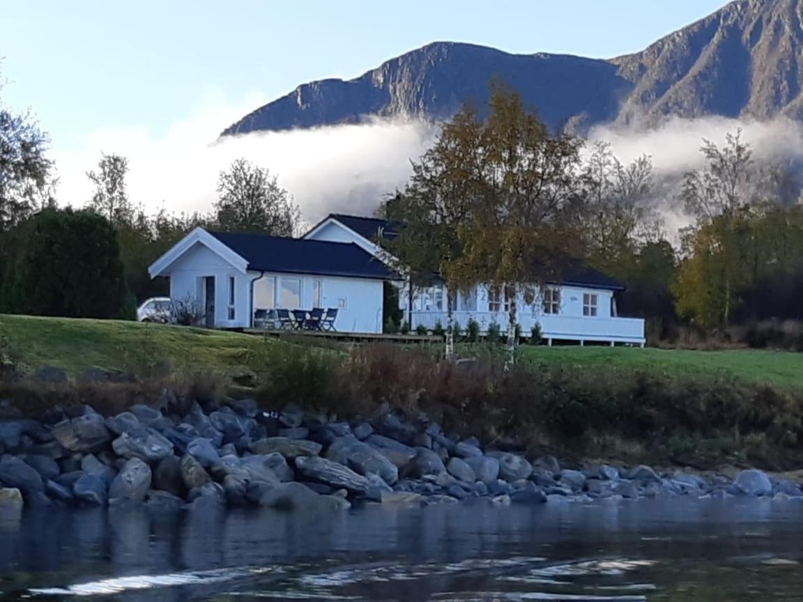 Feriehus Ved Sjoen Tomra Zewnętrze zdjęcie
